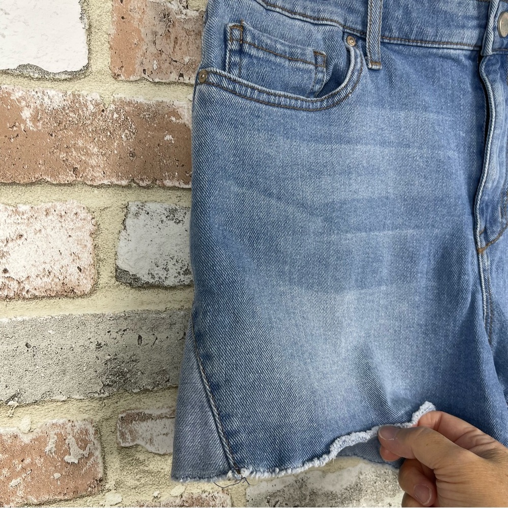 William Rast Denim Cutoff Highrise Shorts Style JWRB827 Women’s Juniors Size 31 - Picture 4 of 14
